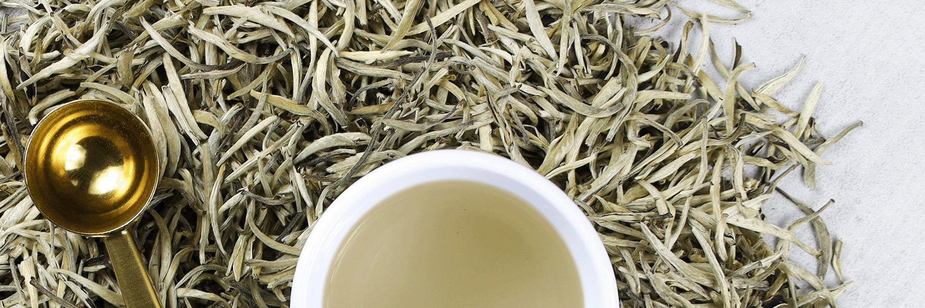 A pile of King of Silver Needle tea