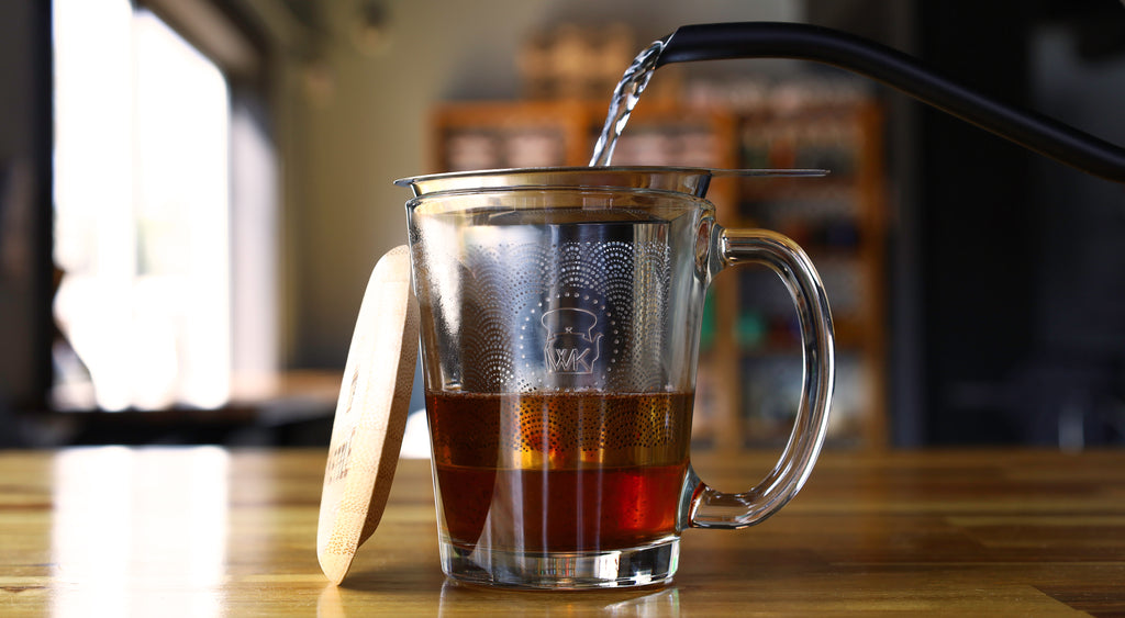 A Steepster being used to brew tea